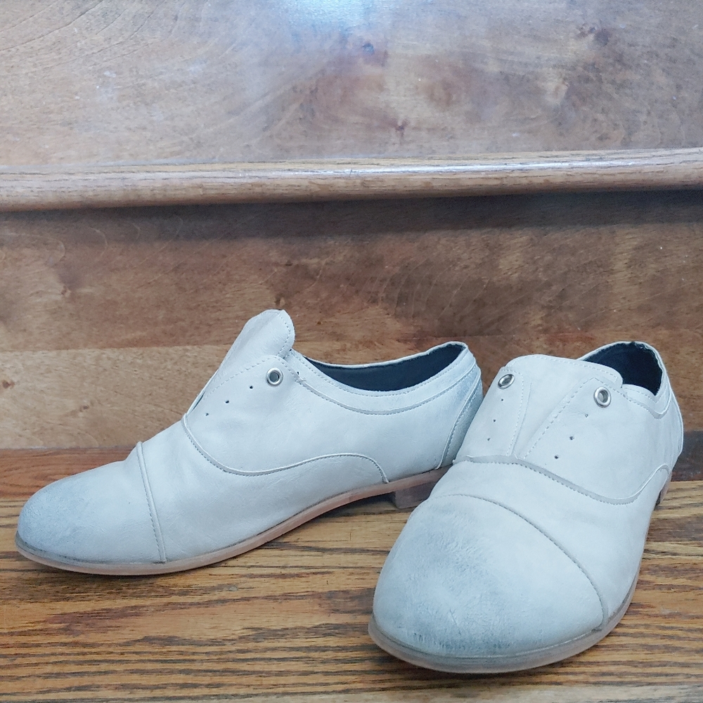 Women's loafers